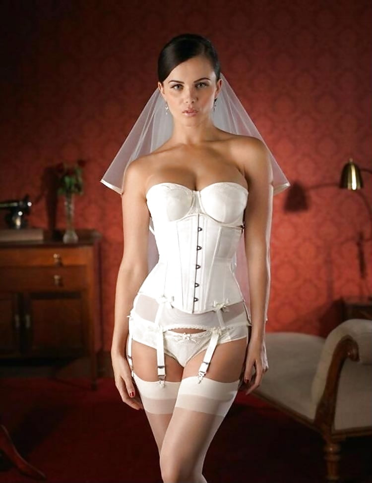 Basques, Bustiers, Corsets and Hot Ladies 41 3